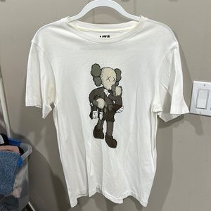 Kaws tee